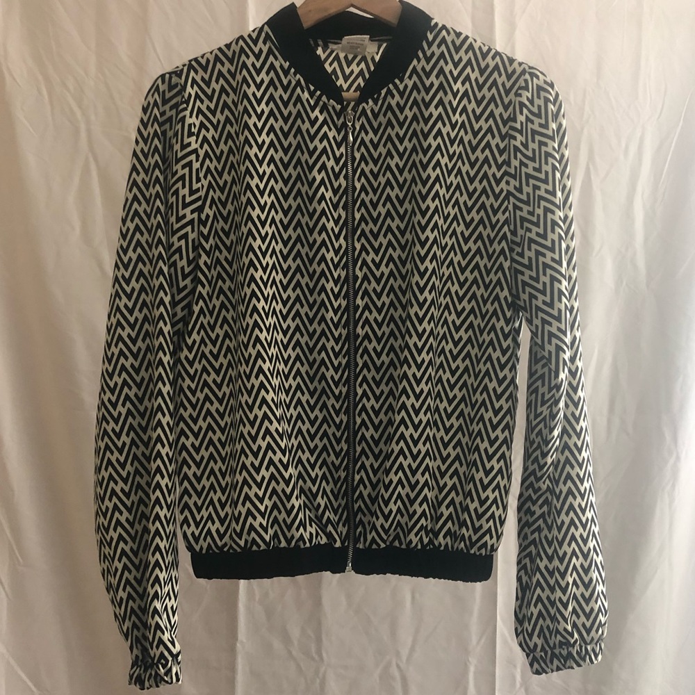 Chevron zip up blouse